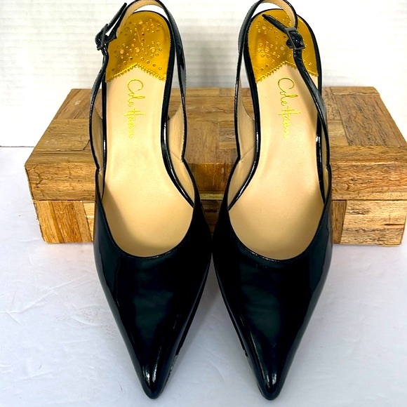 Vintage Cole Haan Kitten Heel Patent Leather Pumps: S- 6 - Picture 2 of 5